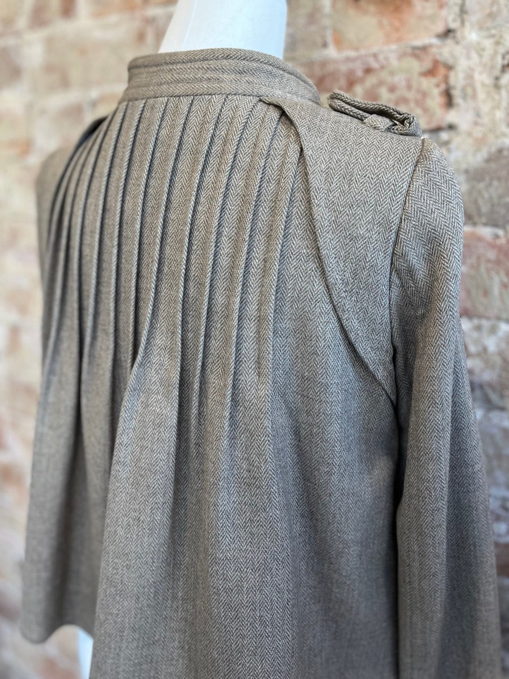 Scanlan & Theodore Tweed Jacket (size 8)