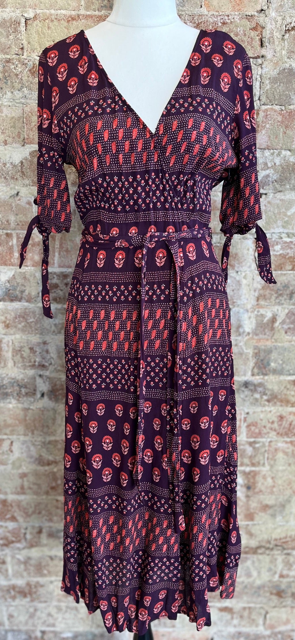 Tigerlily Midi Dress